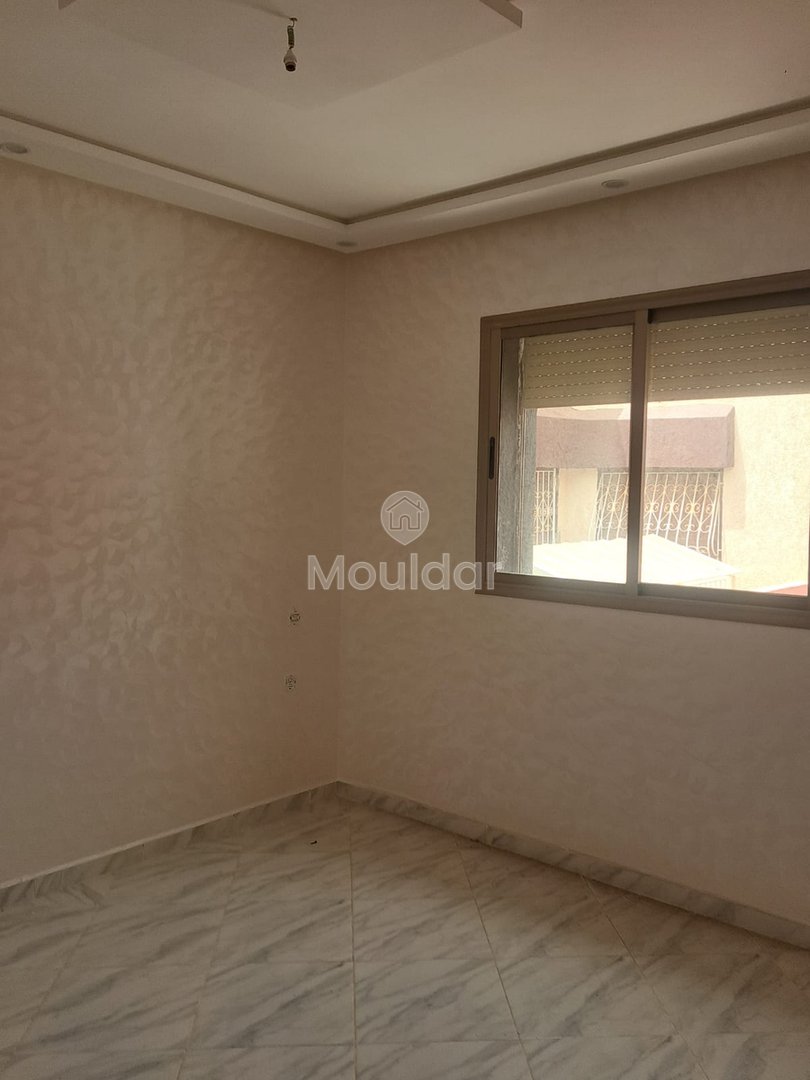 شقة جديدة للبيع مع شرفة في الطابق الأول - Photo 5