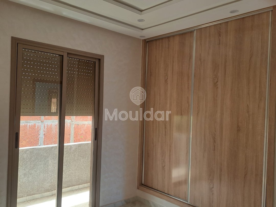 شقة جديدة للبيع مع شرفة في الطابق الأول - Photo 7