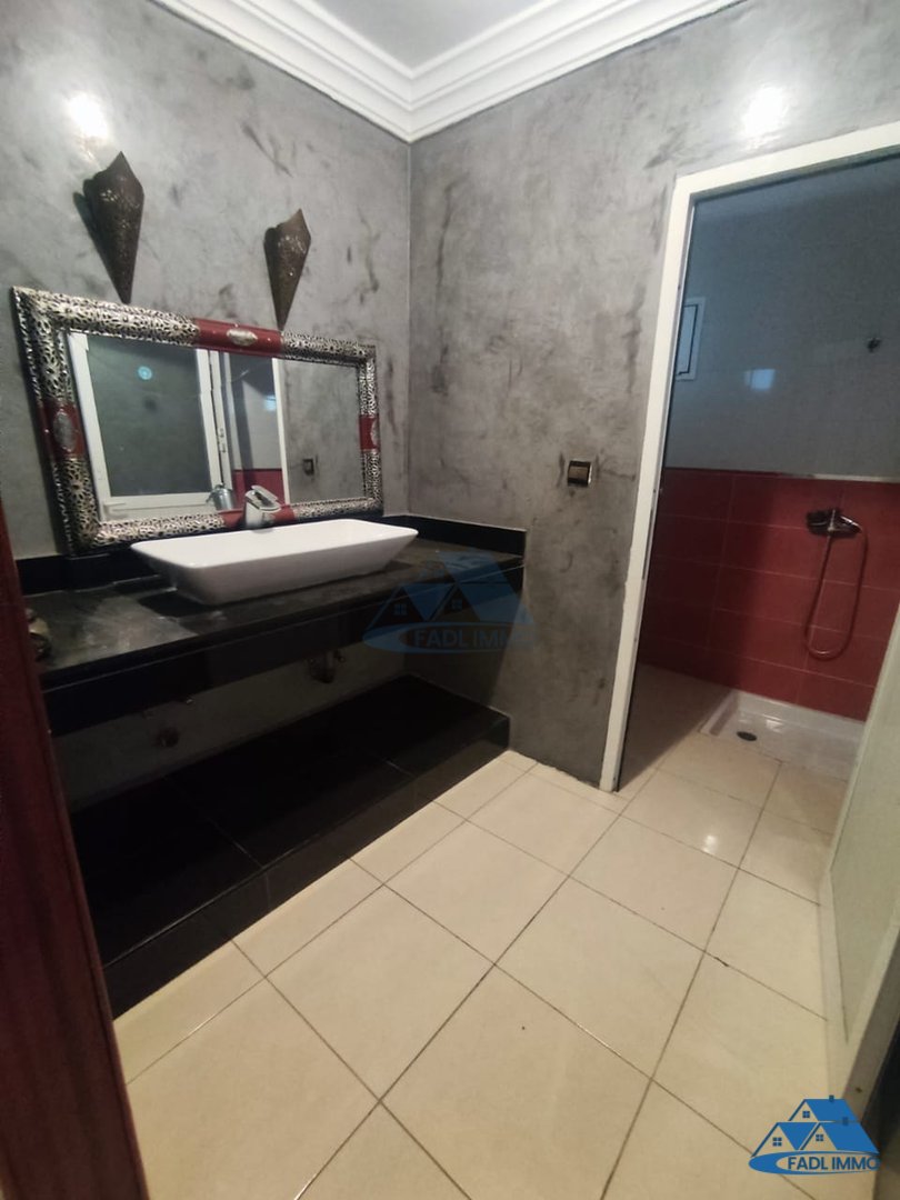 Apartment for sale with terrace - Photo 3