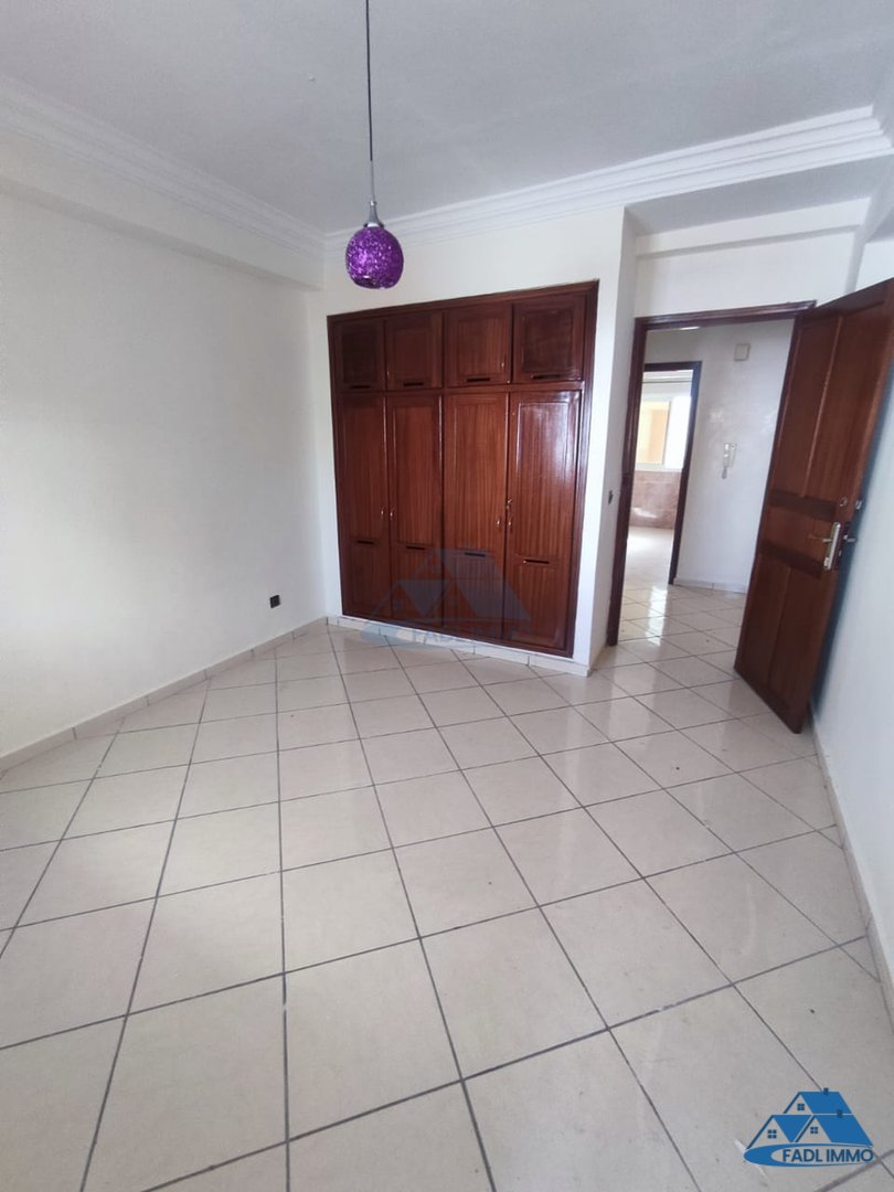 Apartment for sale with terrace - Photo 4