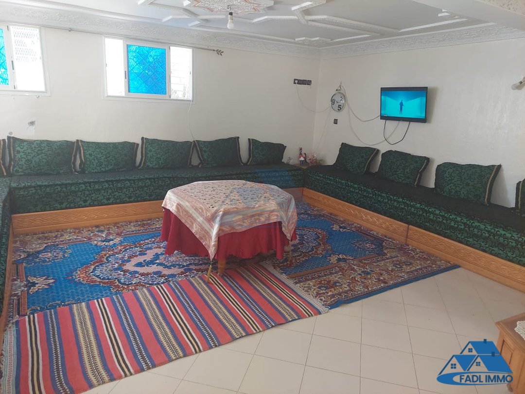 Villa en venta con terraza y tres pisos - Photo 7