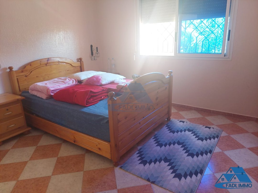 Villa en venta con terraza y tres pisos - Photo 19