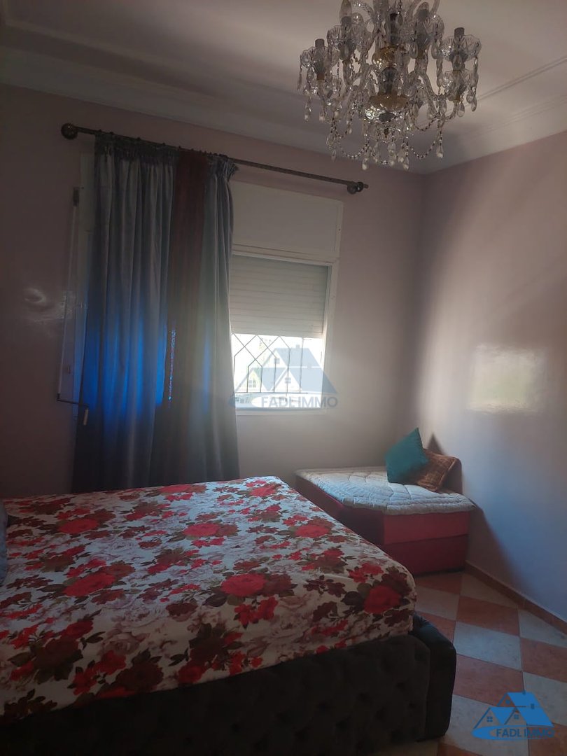 Villa en venta con terraza y tres pisos - Photo 18