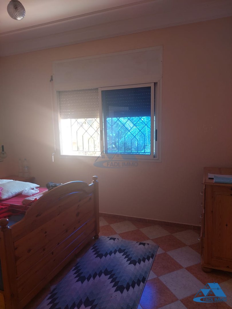 Villa en venta con terraza y tres pisos - Photo 14