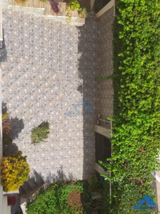 Villa en venta con terraza y dos pisos - Photo 2