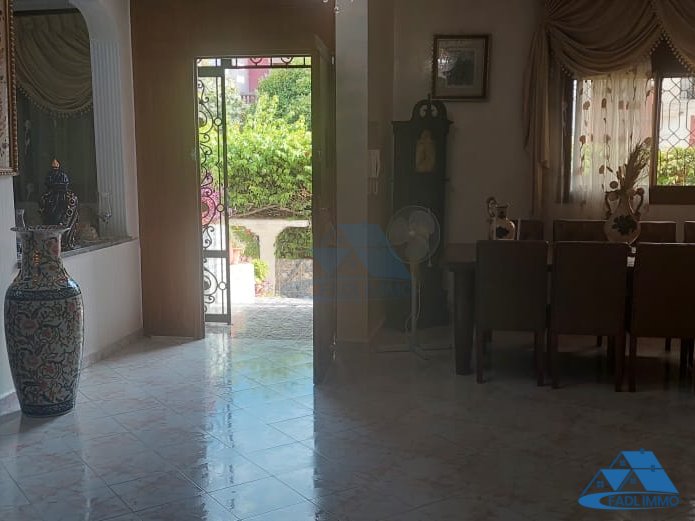 Villa en venta con terraza y dos pisos - Photo 6