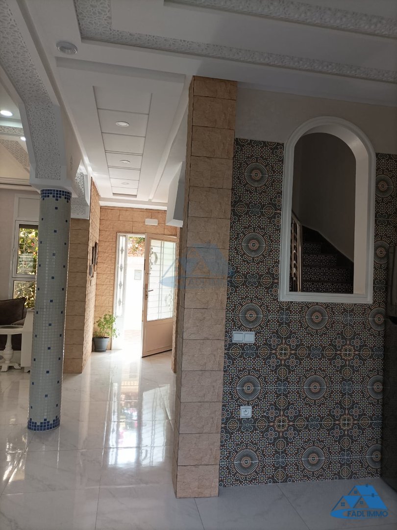 فيلا للبيع مع تراس و طابقين - Photo 2