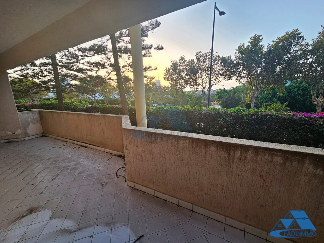 Apartment for rent with terrace - Photo 24