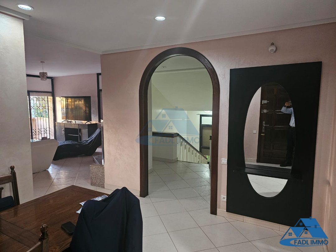 Apartment for rent with terrace - Photo 34