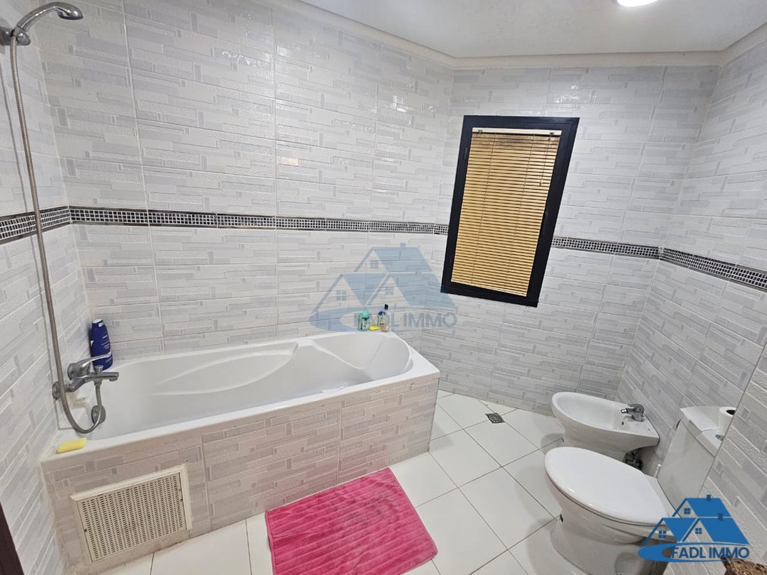 Apartment for rent with terrace - Photo 5