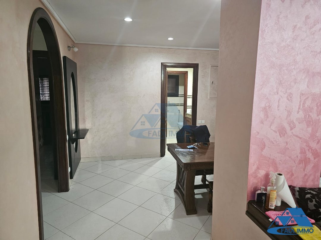 Apartment for rent with terrace - Photo 28