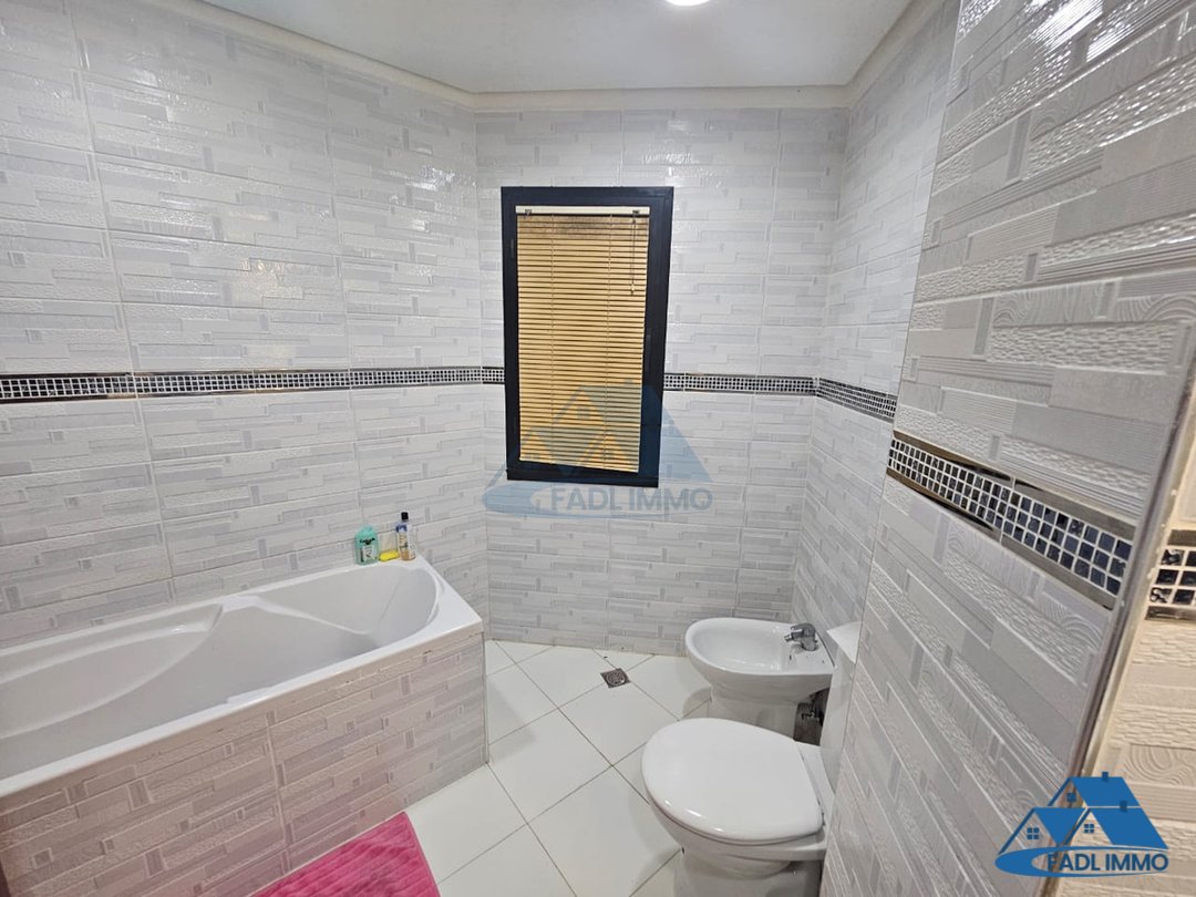 Apartment for rent with terrace - Photo 12