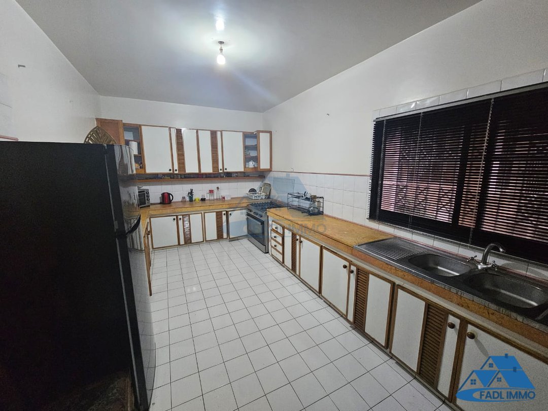 Apartment for rent with terrace - Photo 18