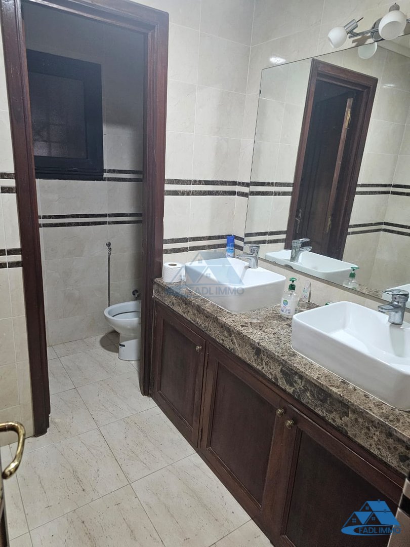 Apartment for rent with terrace - Photo 27