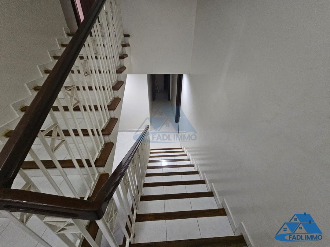 Apartment for rent with terrace - Photo 13