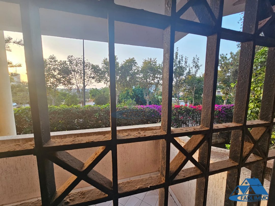 Apartment for rent with terrace - Photo 22