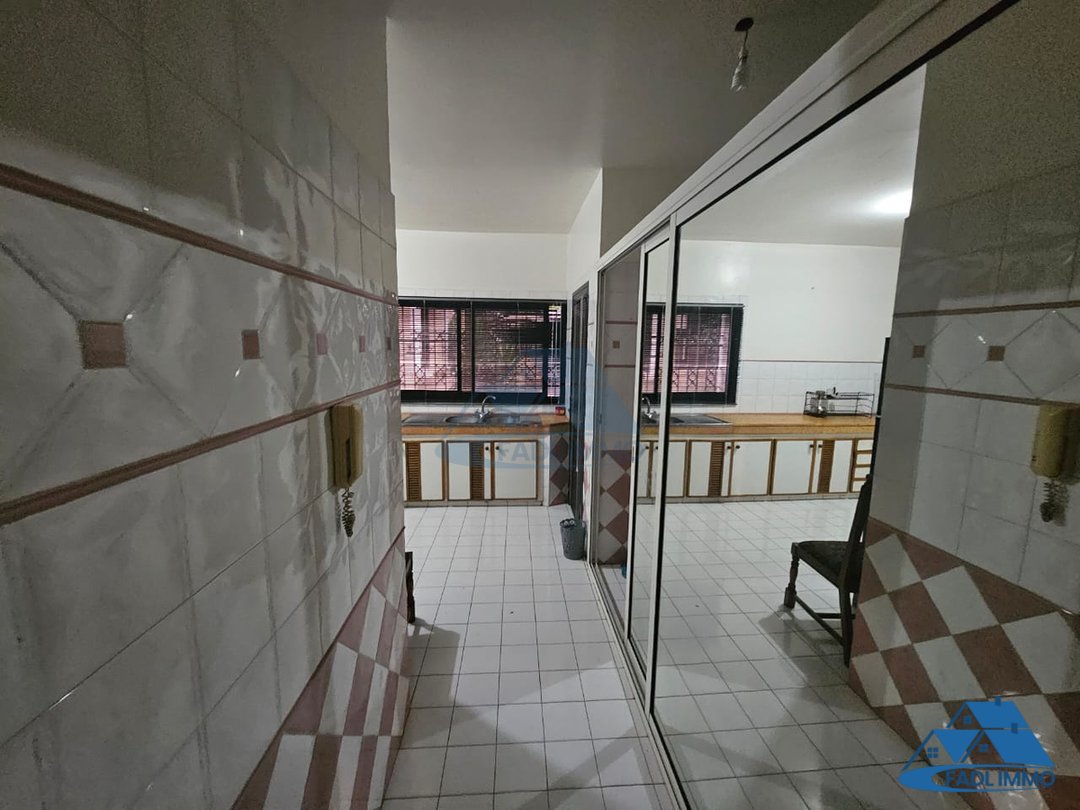 Apartment for rent with terrace - Photo 25