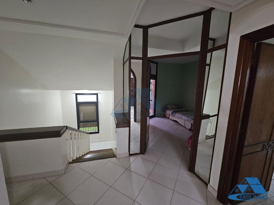 Apartment for rent with terrace - Photo 16