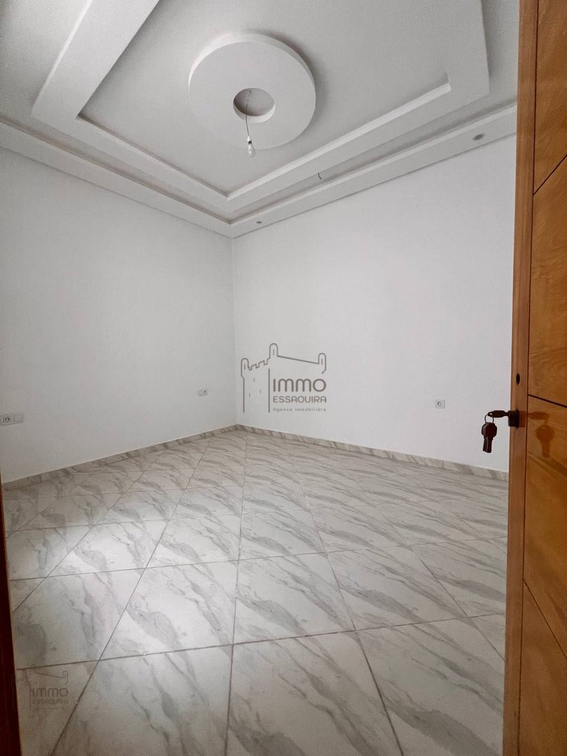 شقة للبيع مع تراس في الطابق الأرضي - Photo 9