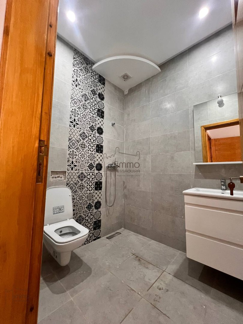 شقة للبيع مع تراس في الطابق الأرضي - Photo 6