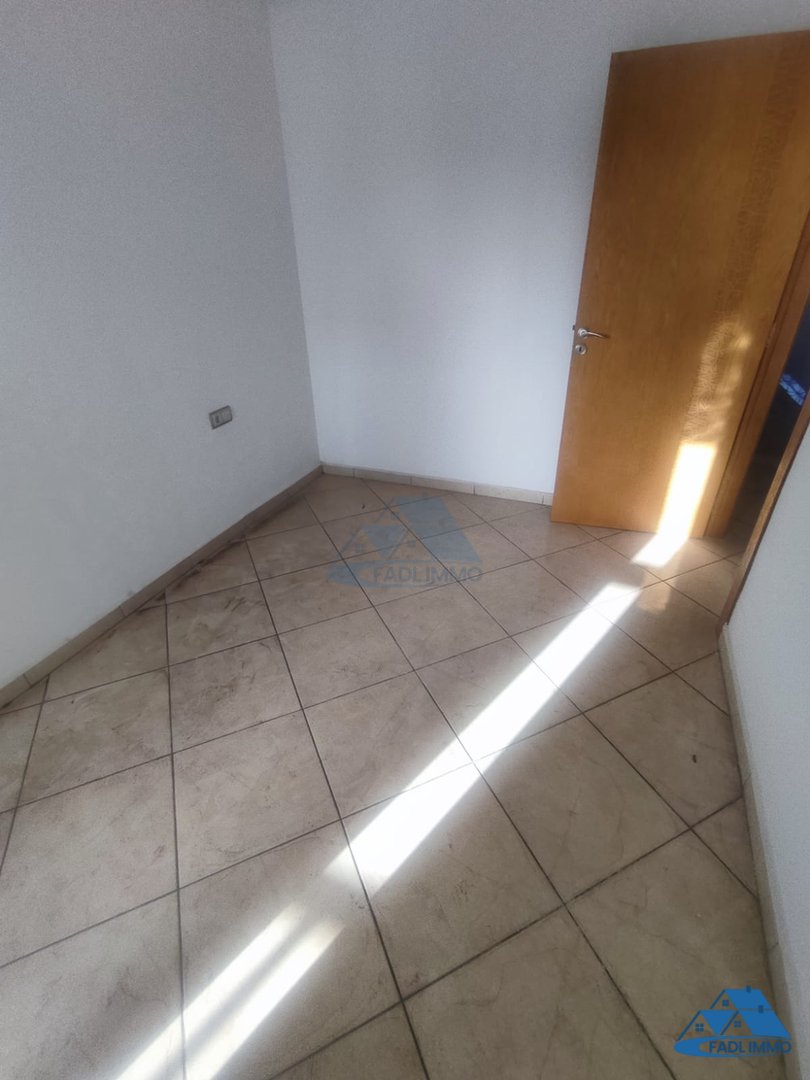 Apartment for sale with balcony - Photo 3