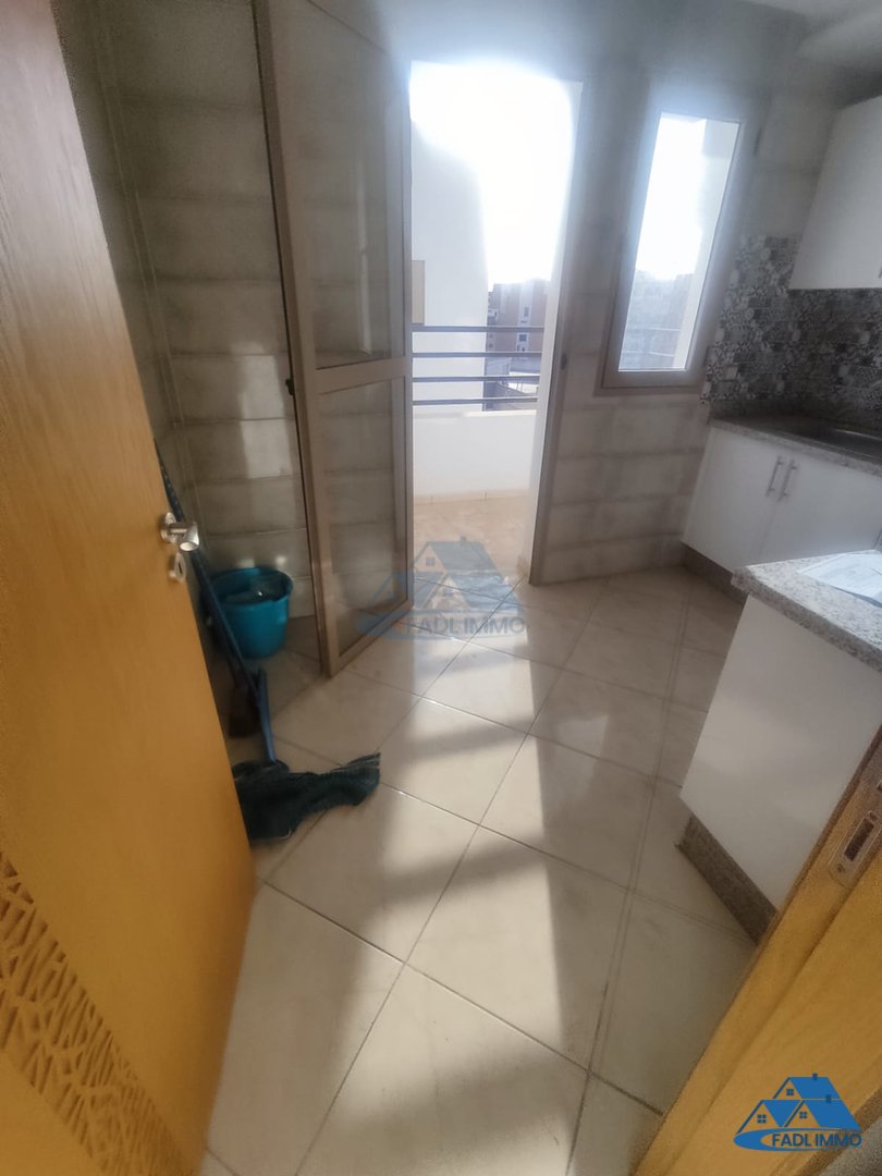 Apartment for sale with balcony - Photo 5