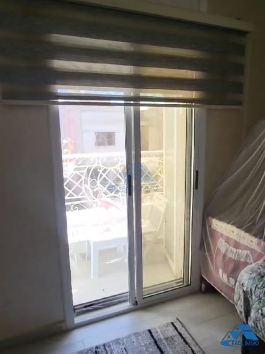 Villa for sale with terrace and three floors - Photo 24