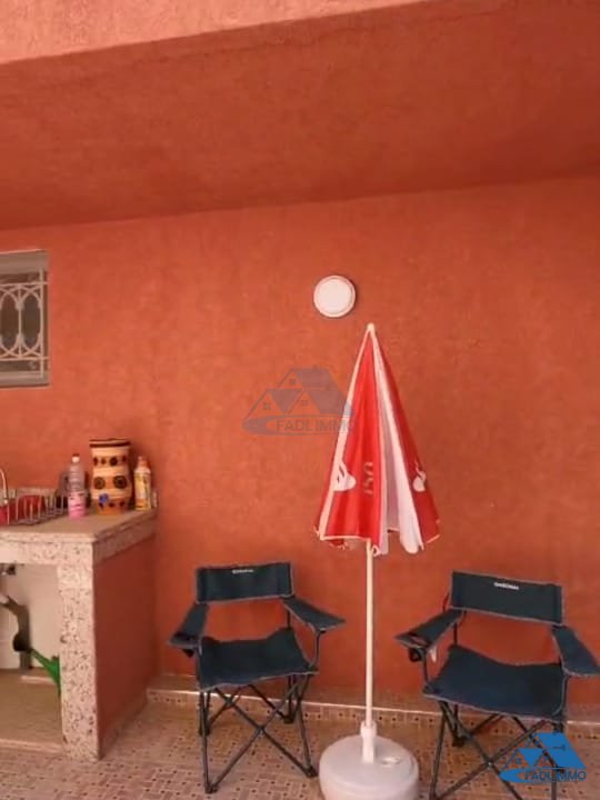 Villa for sale with terrace and three floors - Photo 22