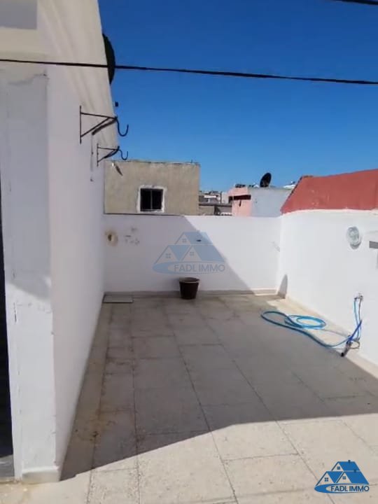 Villa for sale with terrace and three floors - Photo 19