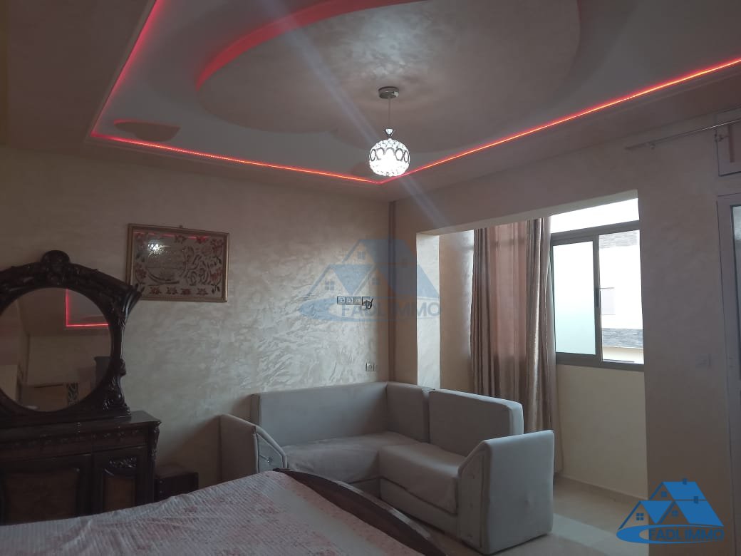 Villa à vendre avec terrasse et trois étages - Photo 10