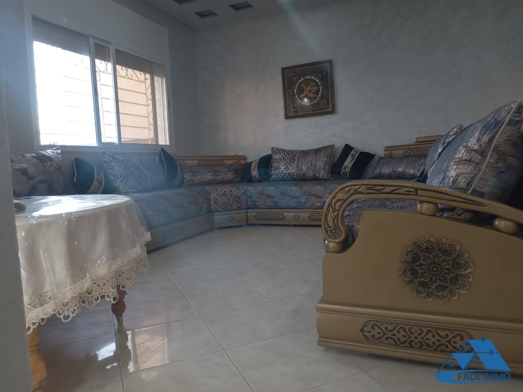 Villa à vendre avec terrasse et trois étages - Photo 3