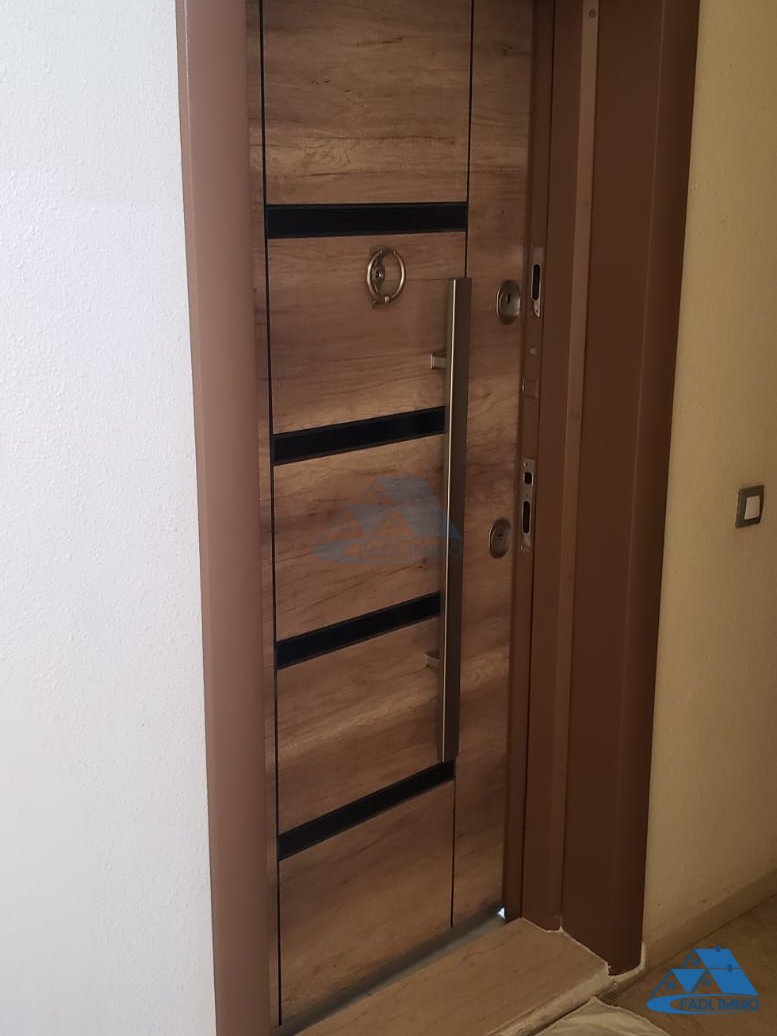 شقة للبيع مع موقف سيارات في الطابق الثالث - Photo 2