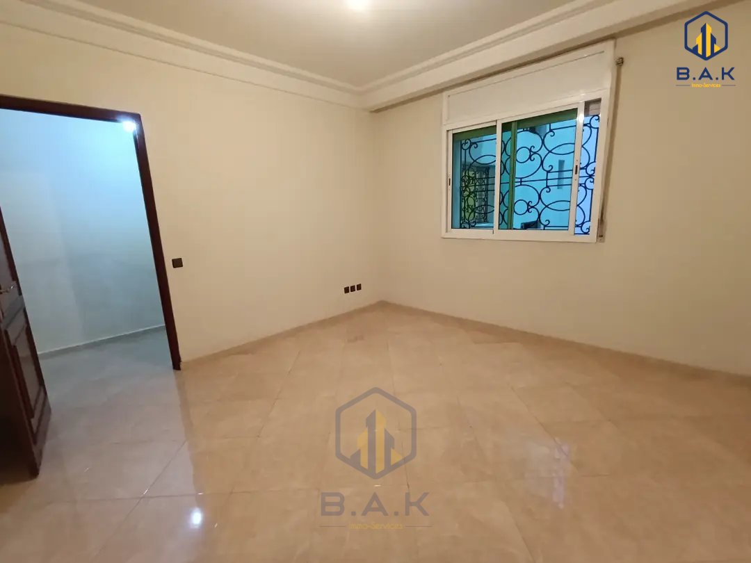 Apartamento en alquiler con balcón en el primer piso - Photo 14