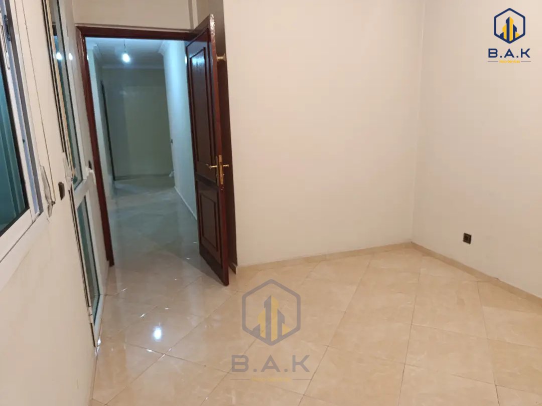 Apartamento en alquiler con balcón en el primer piso - Photo 15