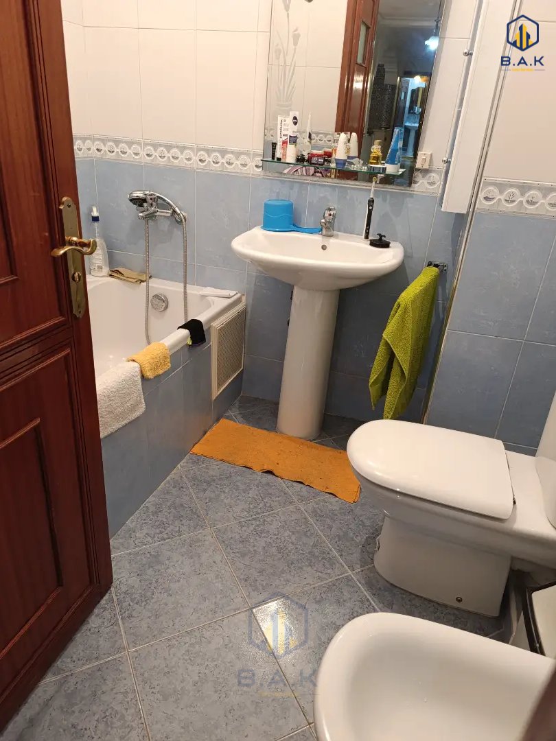 Apartamento en alquiler con balcón en el primer piso - Photo 20