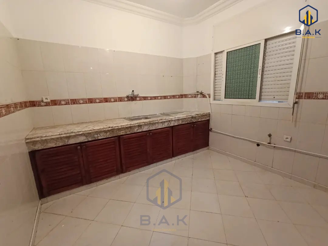 شقة للإيجار مع شرفة في الطابق الأول - Photo 10