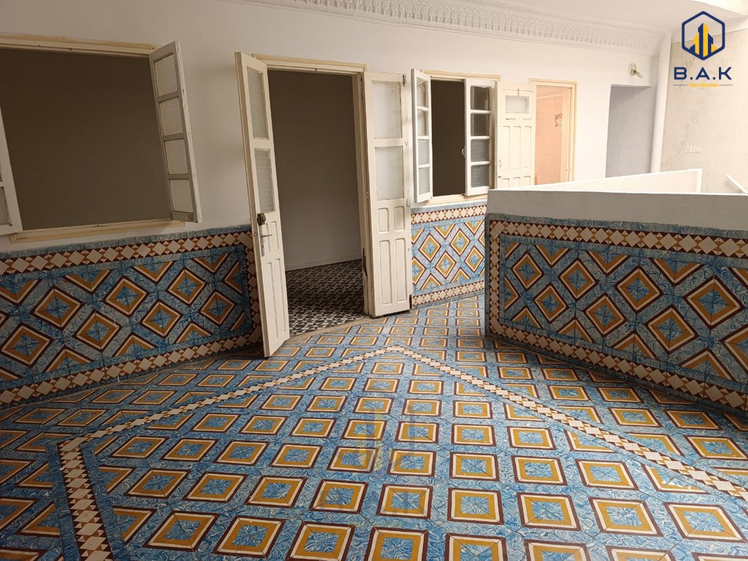 House for sale with terrace - Photo 8