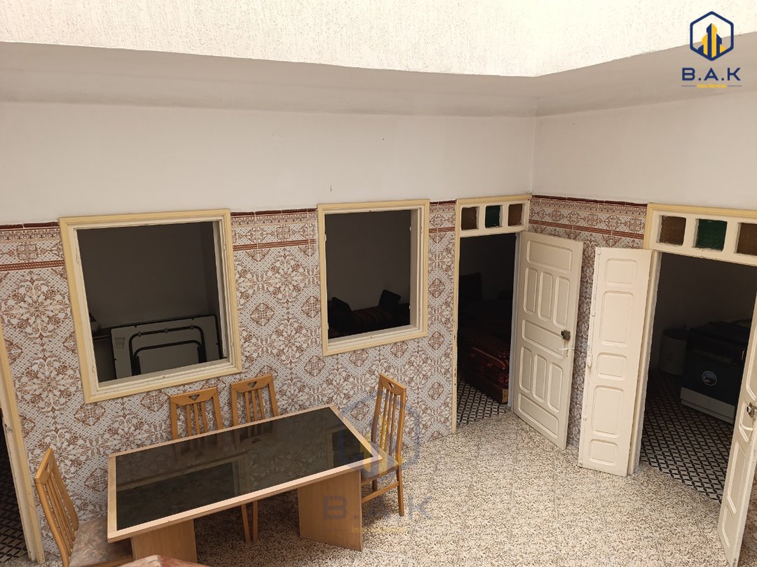 House for sale with terrace - Photo 5