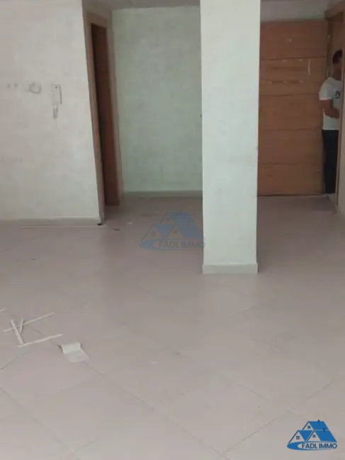 Bureau à louer avec terrasse au premier étage - Photo 4