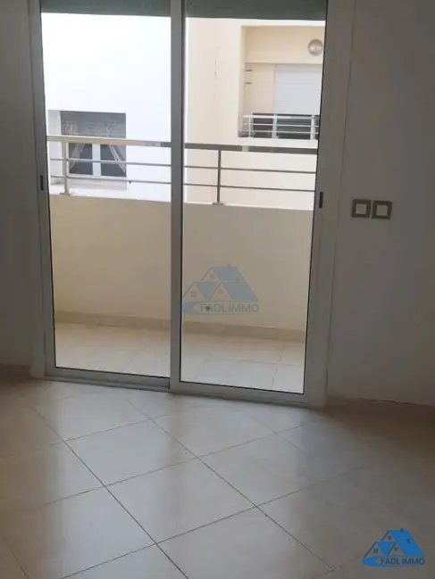 Apartment for rent with terrace - Photo 1