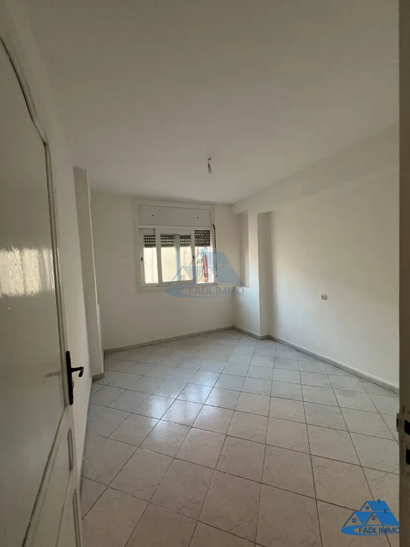 Appartement à vendre au troisième étage - Photo 3