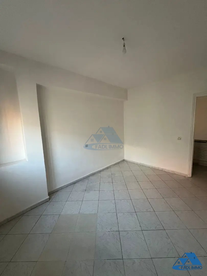 Appartement à vendre au troisième étage - Photo 5