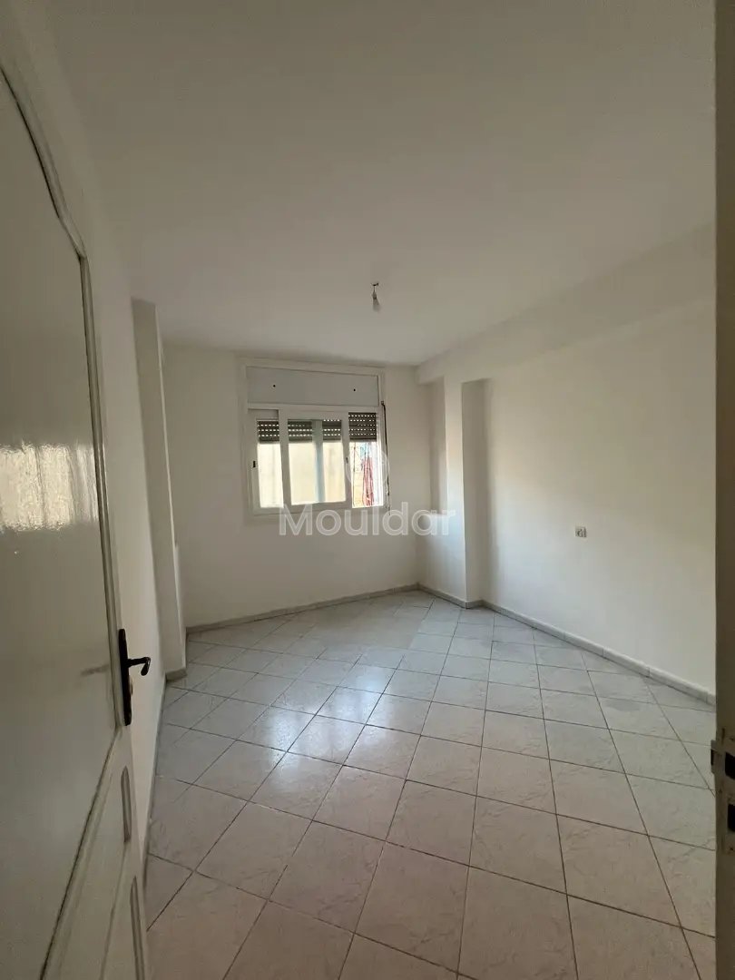 شقة للبيع في الطابق الثالث - Photo 3