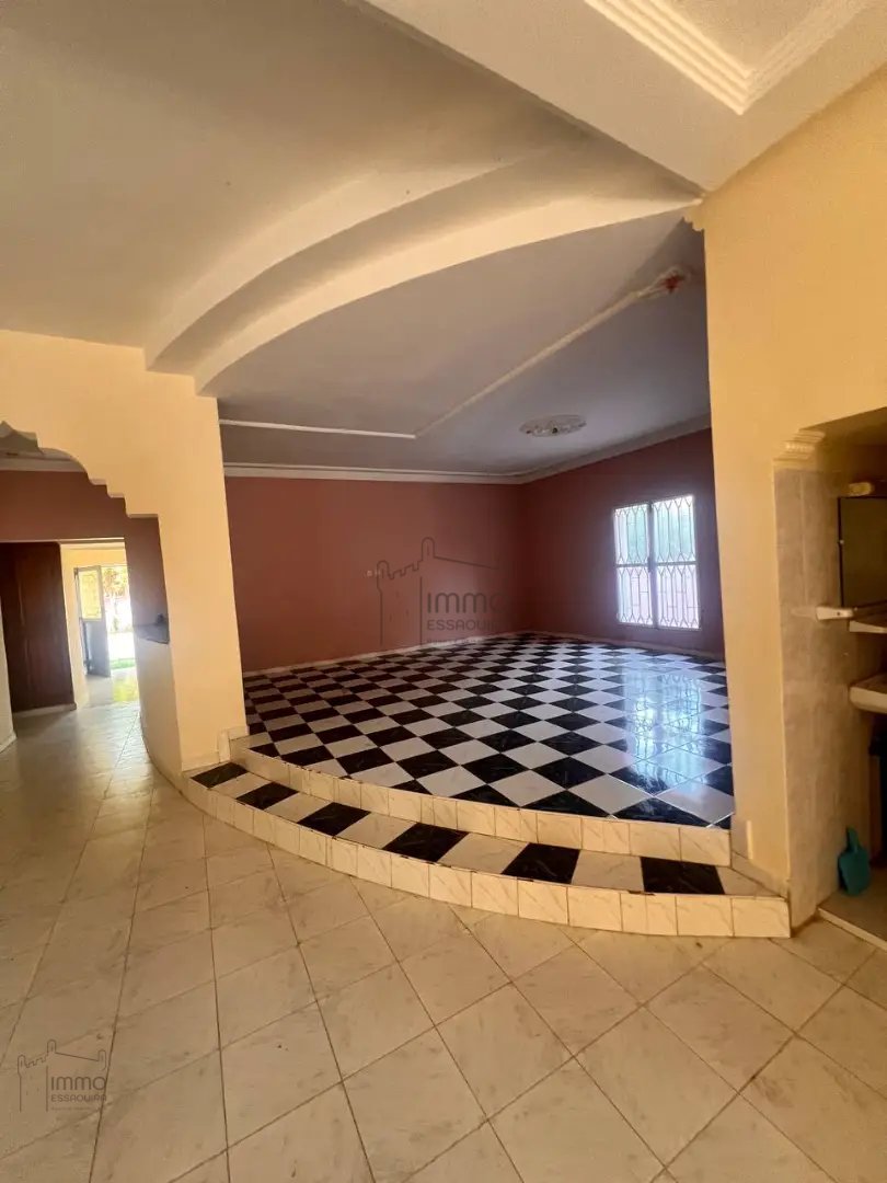 Villa for sale in Idaouguerd with pool - 4 bedrooms, 900 m². - Photo 20