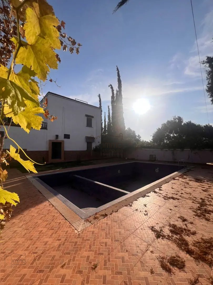 Villa for sale in Idaouguerd with pool - 4 bedrooms, 900 m². - Photo 1