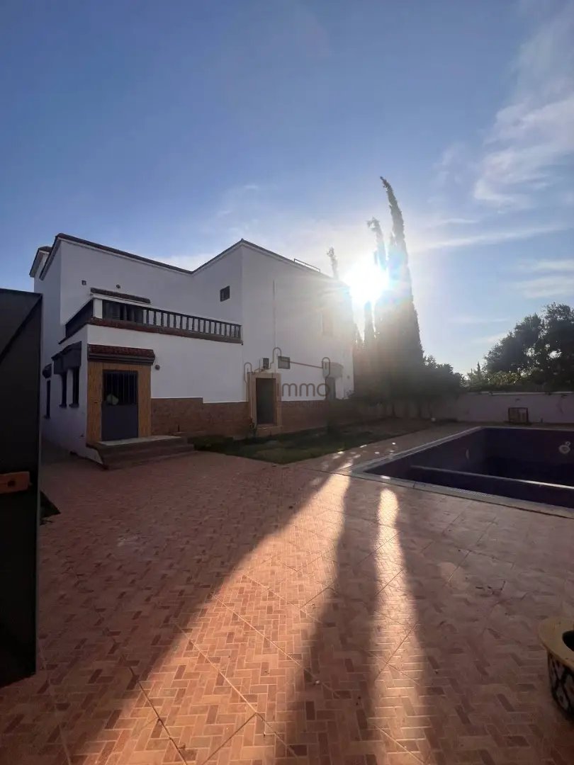 Villa for sale in Idaouguerd with pool - 4 bedrooms, 900 m². - Photo 23