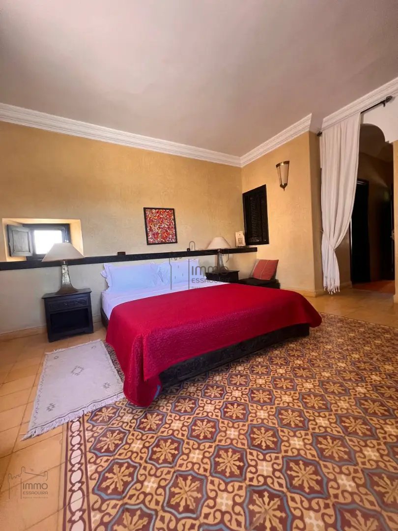 Villa en venta con piscina - Photo 10