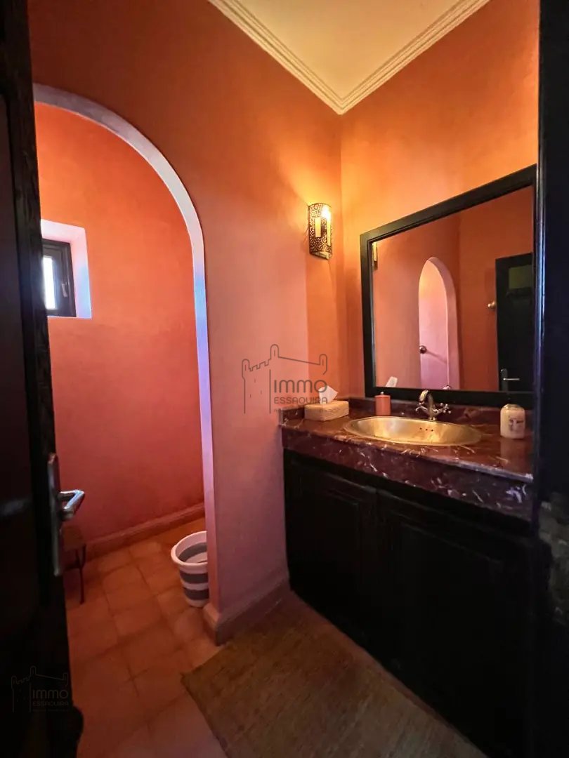 Villa en venta con piscina - Photo 18