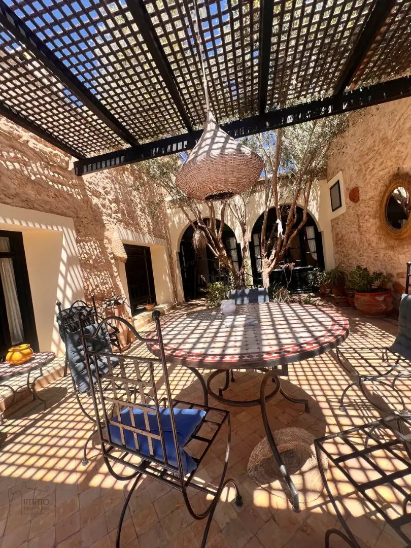 Villa en venta con piscina - Photo 4