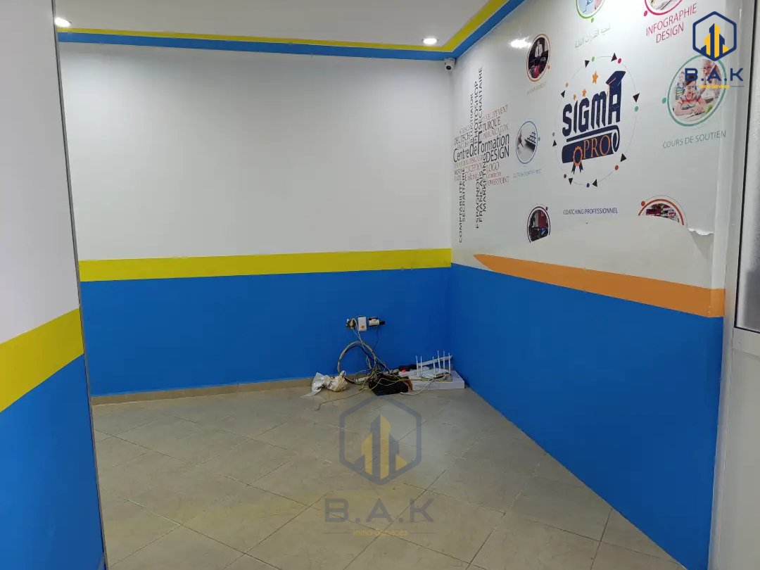 Oficina en alquiler con terraza en el primer piso - Photo 6